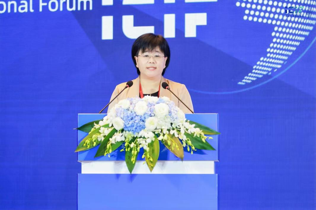 我院在工業(yè)文明國際論壇發(fā)布《中國工業(yè)：綠智共贏全球新形象》報告